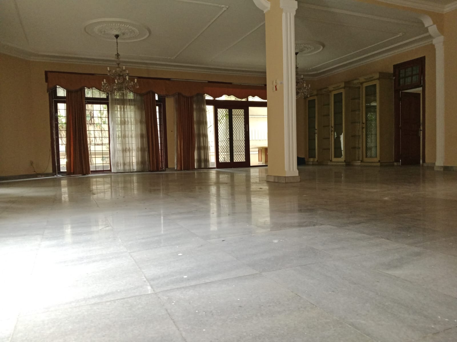 Dijual rumah klasik cantik Kebun Kacang, Tanah Abang, Jakarta