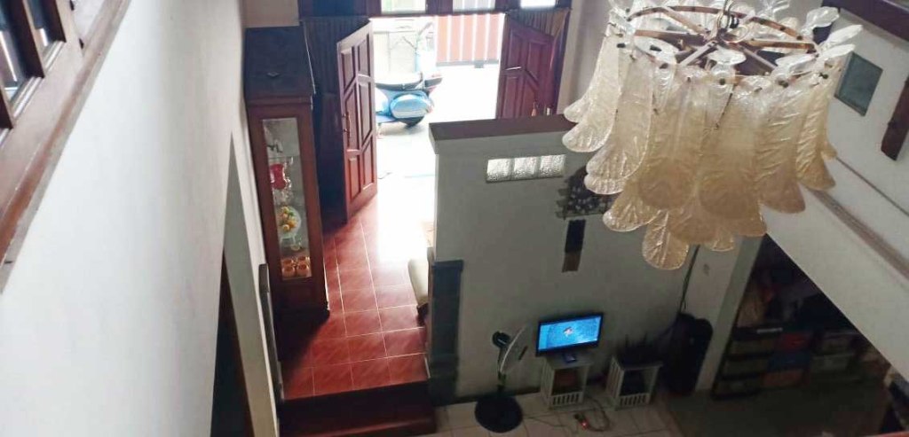 RUMAH DI PERUM GRAHA INDAH BEKASI SELATAN