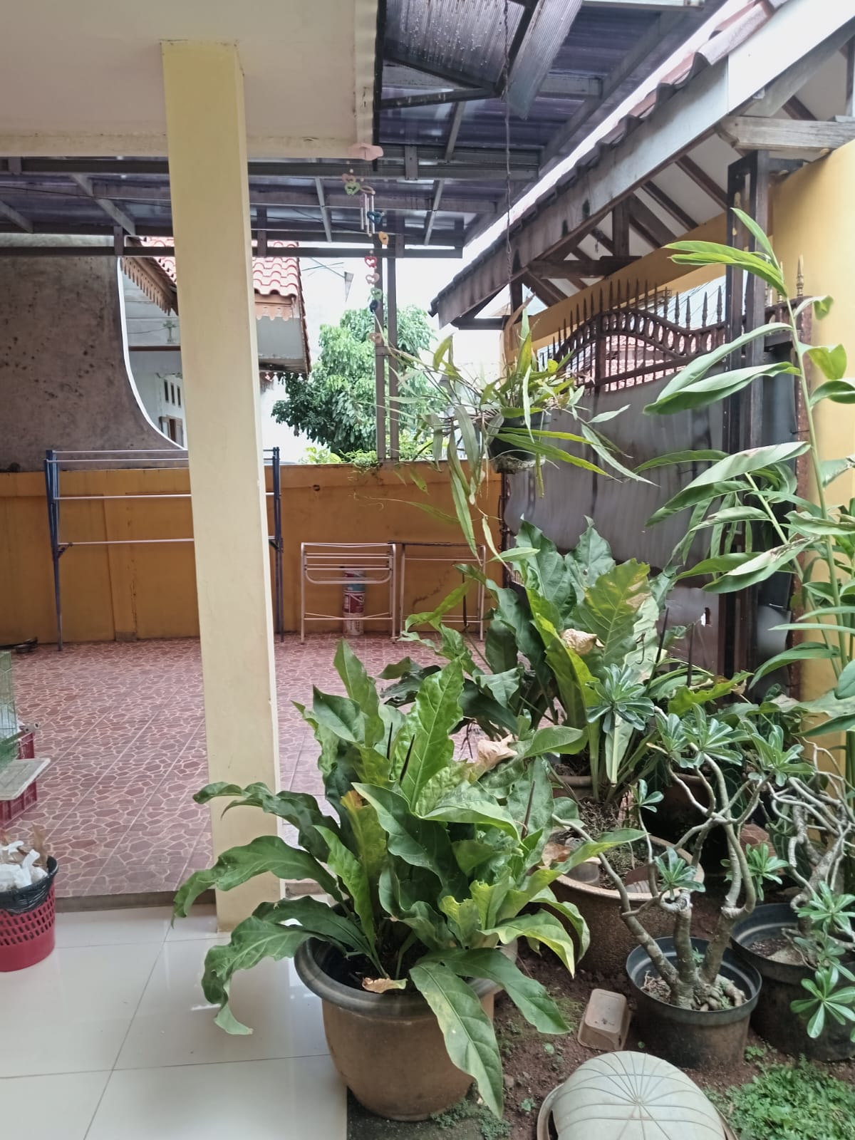 Dijual rumah siap huni di Srengseng Sawah, Jagakarsa, Jakarta