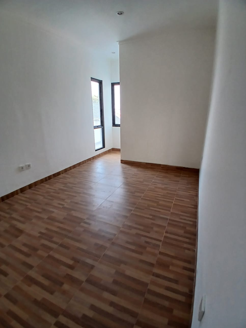 Dijual rumah Baru komplek di Serua, Ciputat, Tangerang Selatan
