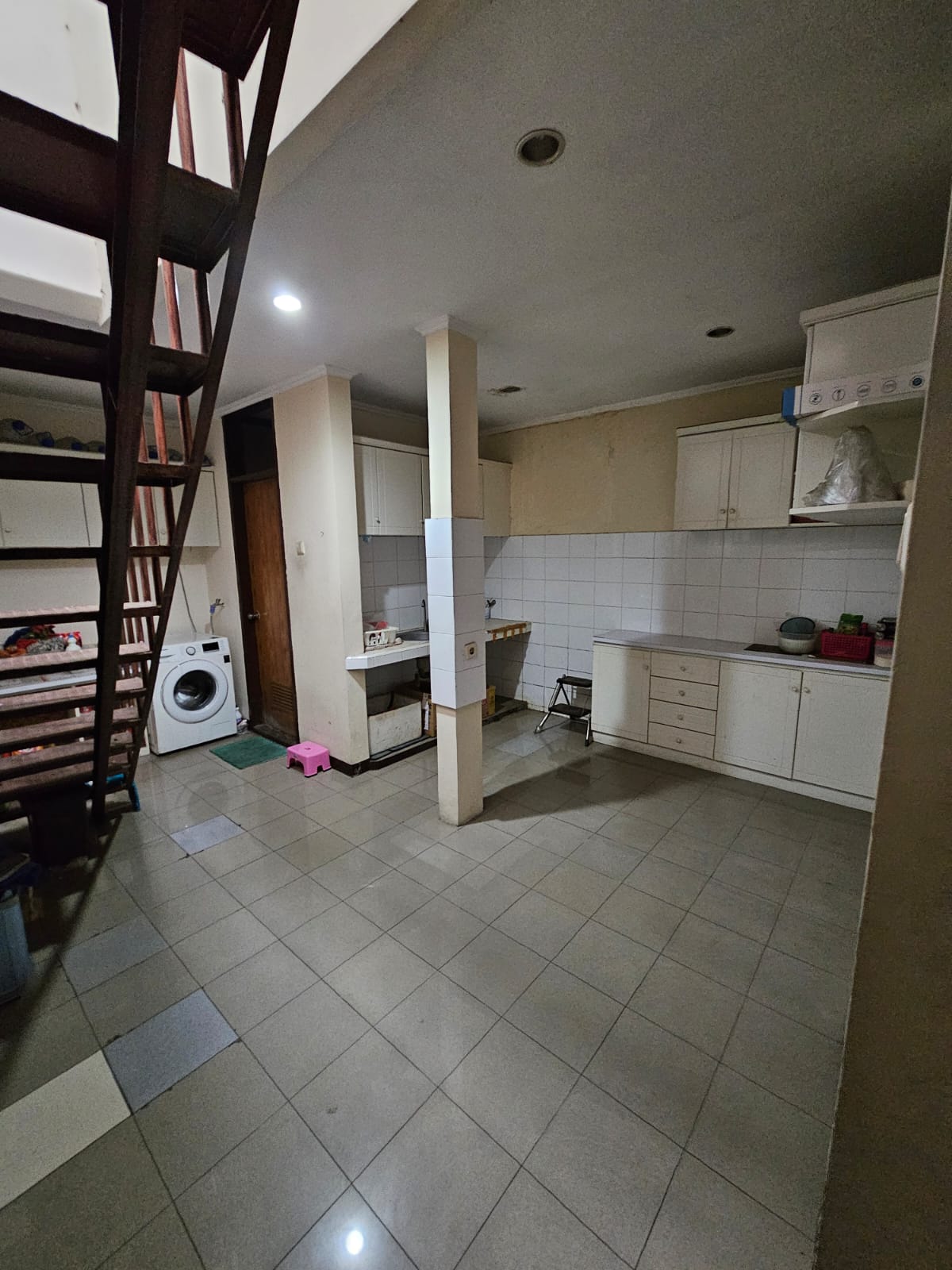 Dijual rumah cantik di Rempoa, Ciputat Timur, Tangerang Selatan