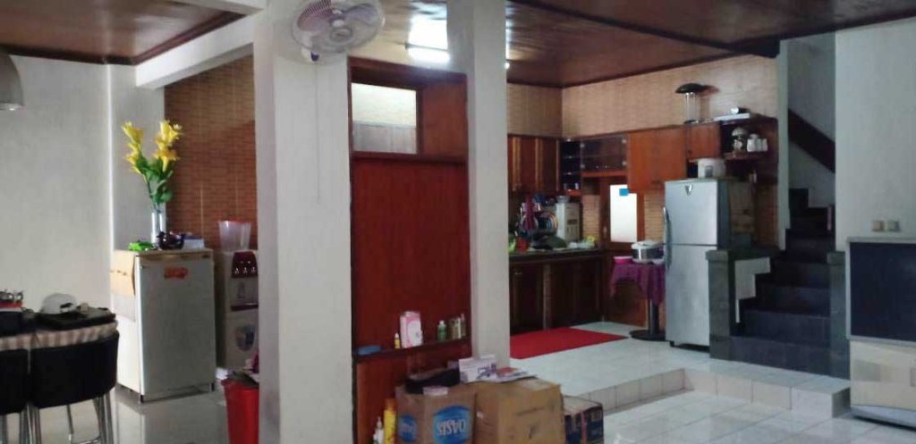 RUMAH DI PERUM GRAHA INDAH BEKASI SELATAN