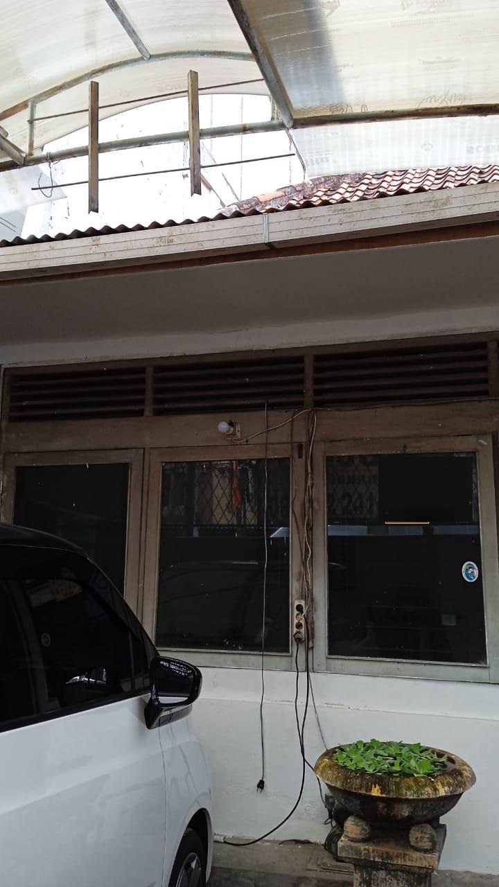 Dijual rumah hitung tanah diarea Gajah Mada, Krukut, Taman Sari
