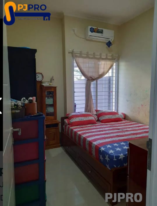 Dijual Rumah Terenovasi Semi Furnished di Grand Mahkota Bekasi