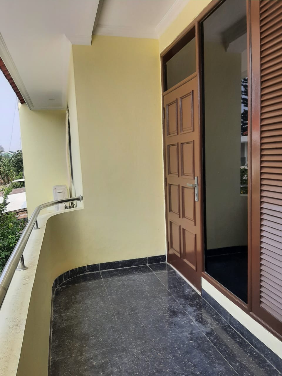 Dijual rumah komplek siap huni di Modernland, Kelapa indah