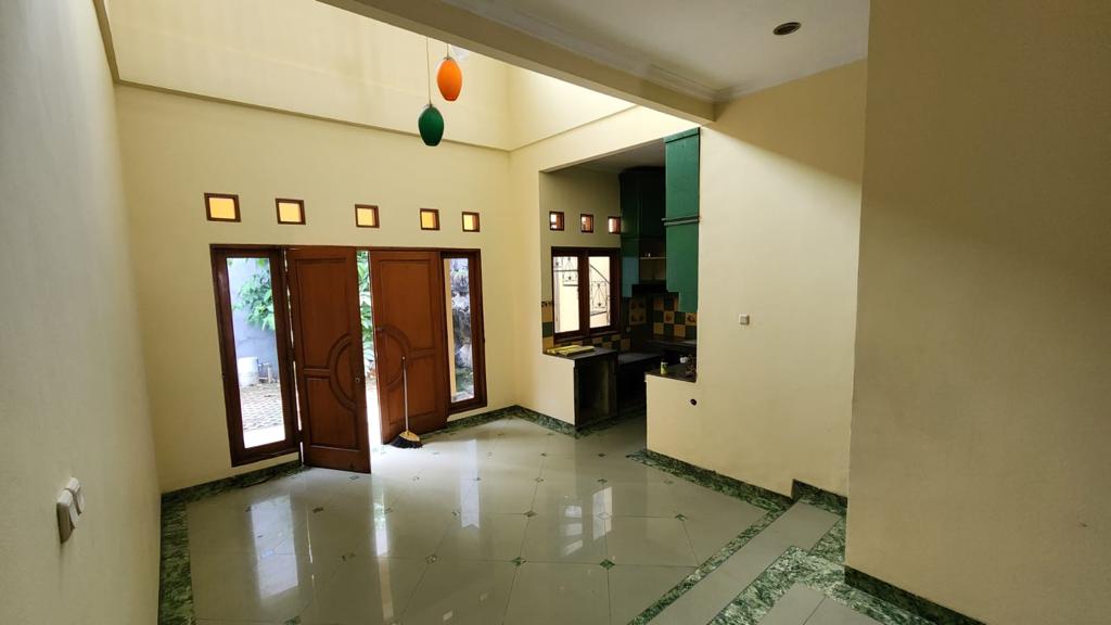 Jual Cepat Rumah Besar di Cipinang, Pulo Gadung, Jakarta Timur