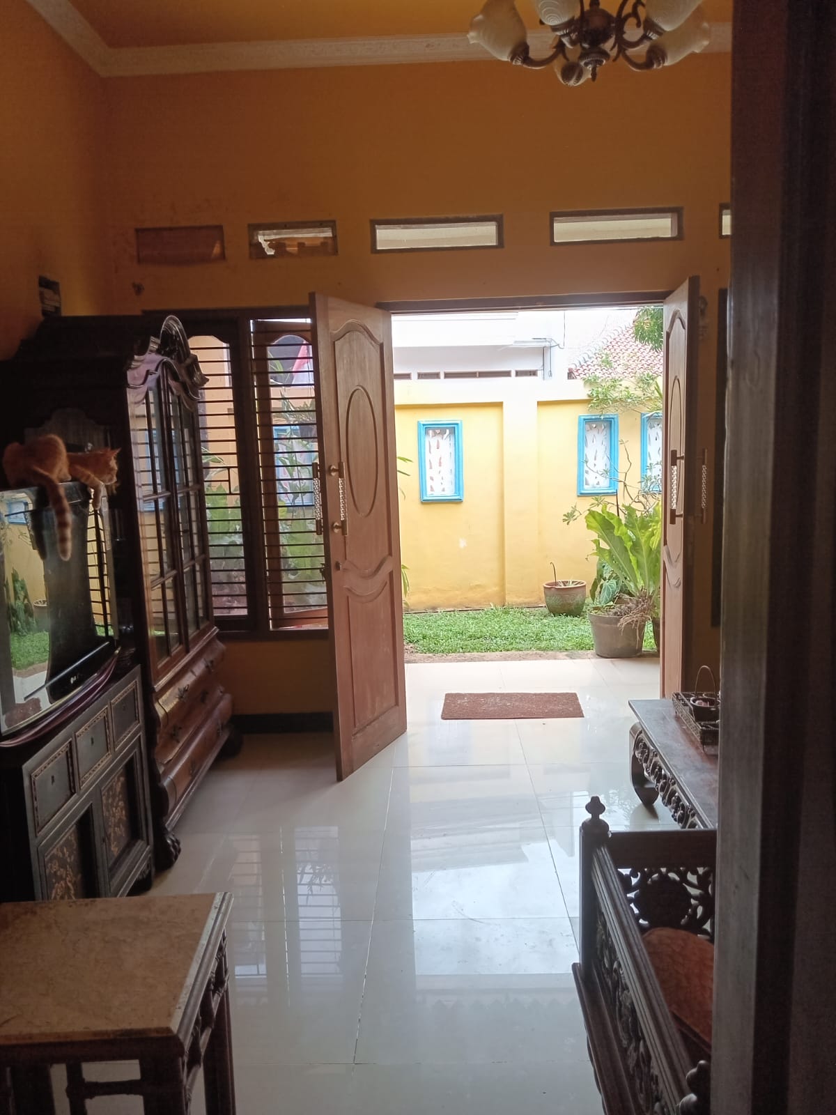 Dijual rumah siap huni di Srengseng Sawah, Jagakarsa, Jakarta