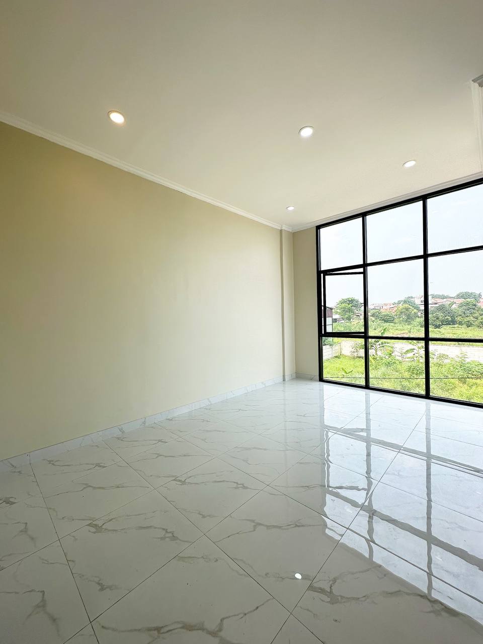 Di jual rumah murah dekat st lrt cikunir