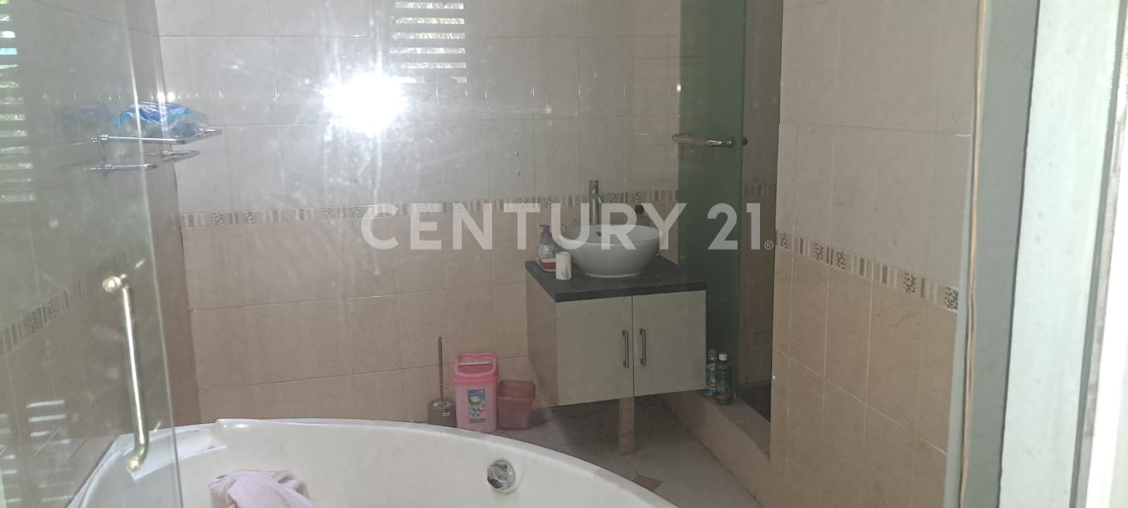 Dijual rumah 2 muka dan ruko siap huni Di Menteng, Jakarta Pusat