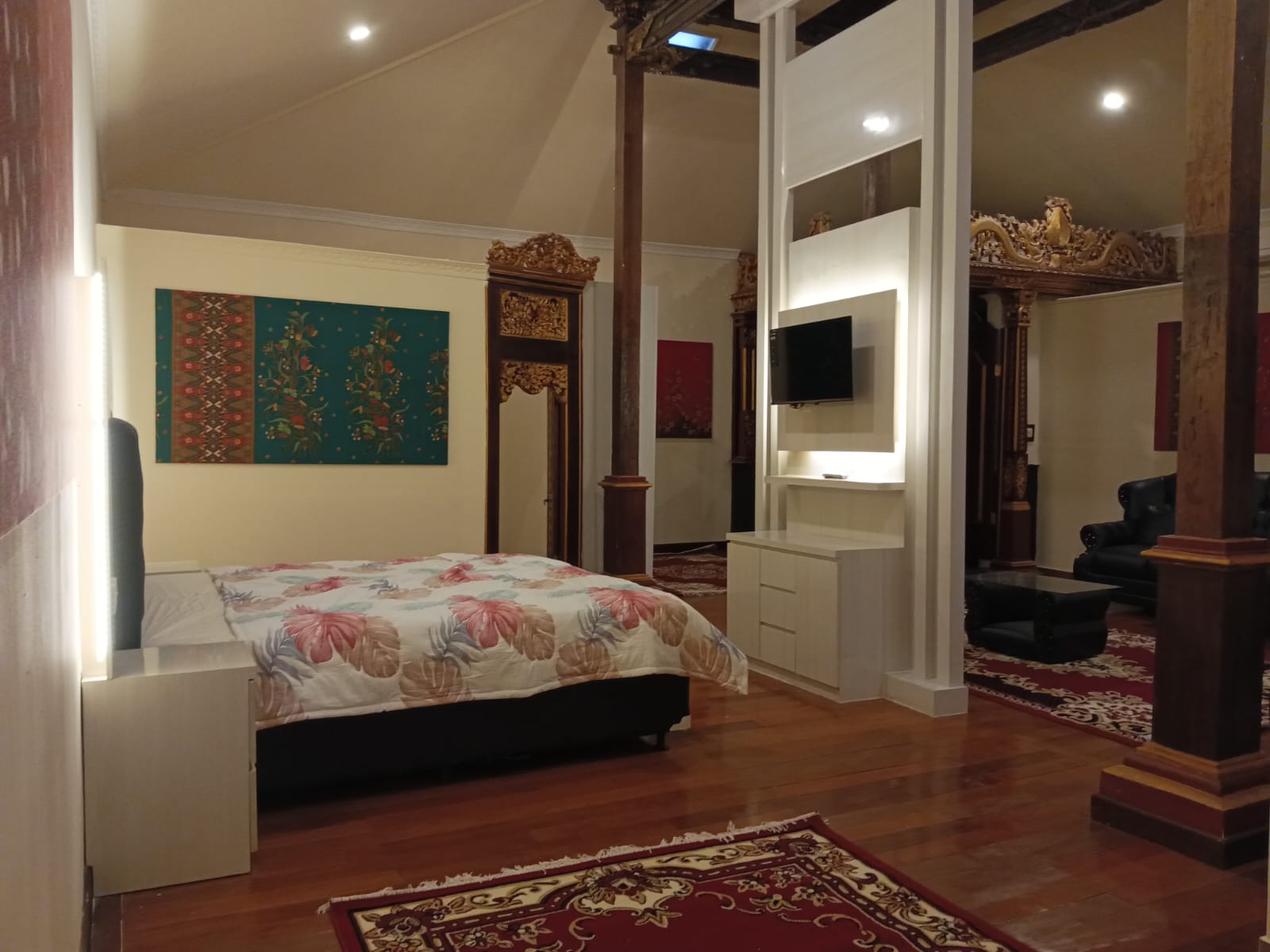 Dijual rumah ethnic Jawa (Baru Renov)  DI Lebak Bulus, Cilandak