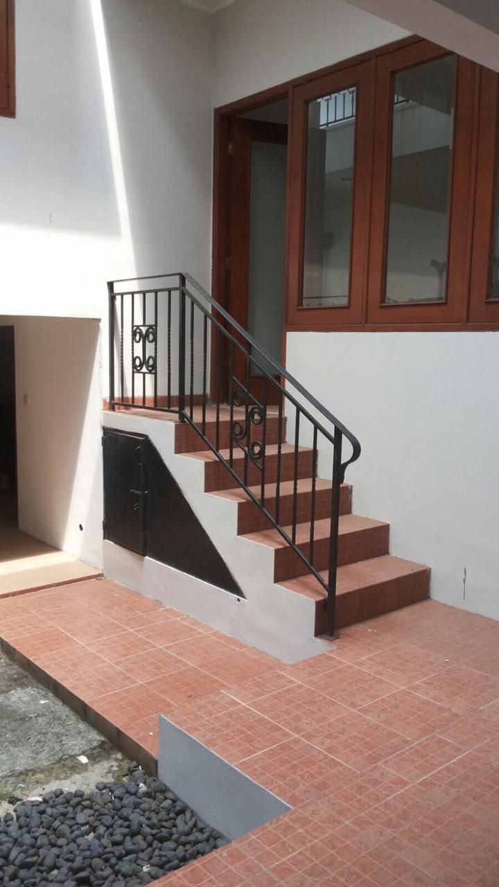 Disewakan rumah komplek private di Kemang, Bangka