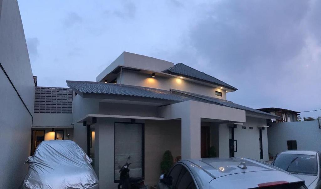 Dijual rumah cantik minimalis di Pondok Labu, Cilandak