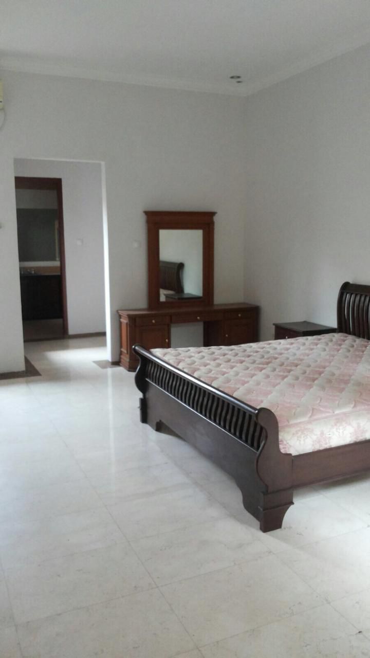 Disewakan rumah komplek private di Kemang, Bangka