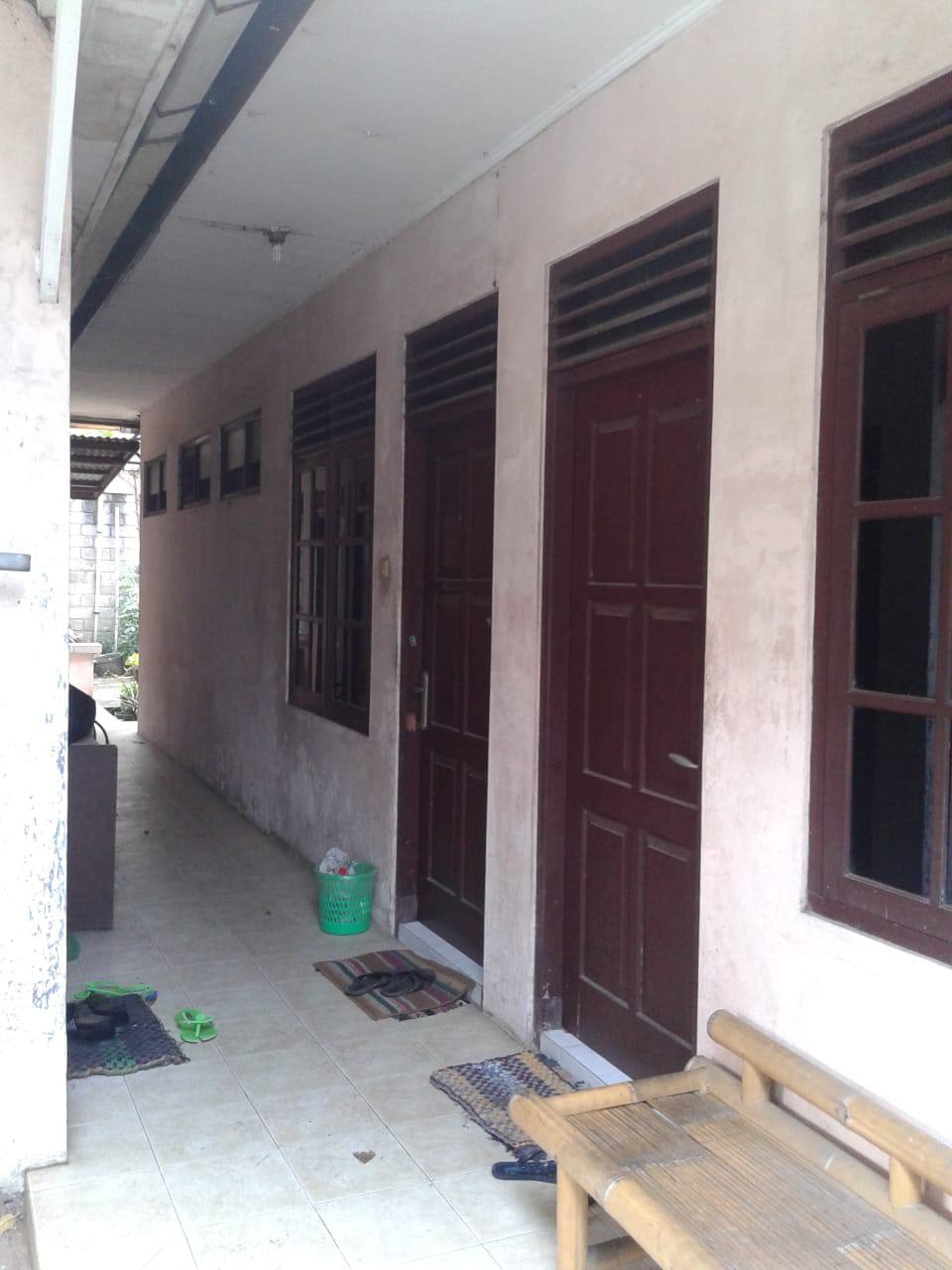Dijual rumah luas di Utan Kayu Utara, Matraman, Jakarta Timur