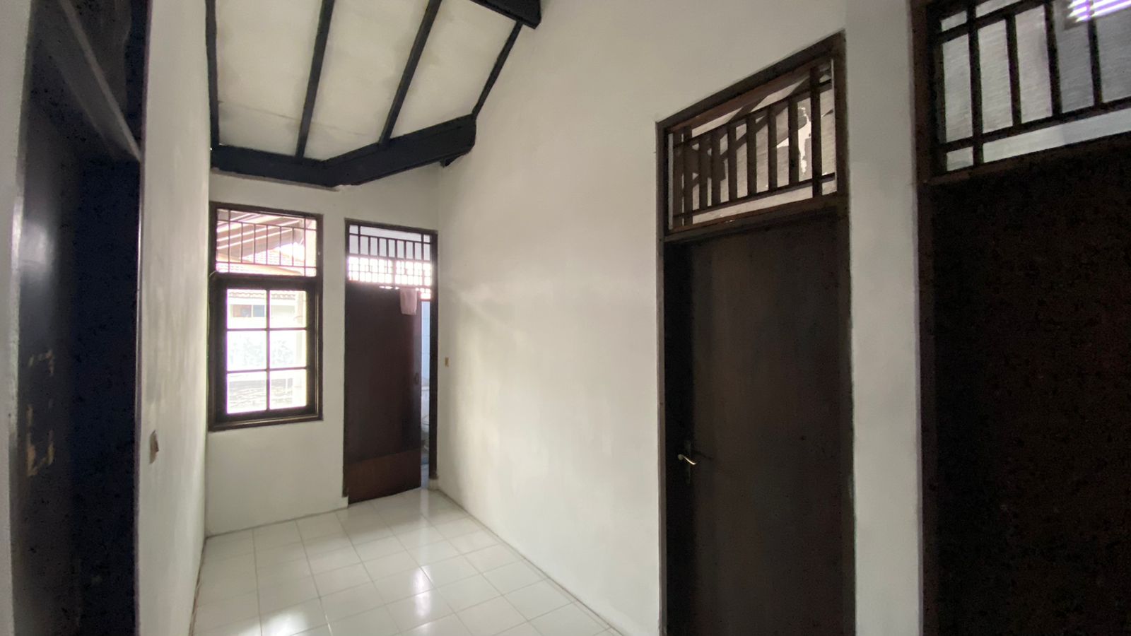 Dijual rumah di komplek mewah di area Cinere Raya,Cinere, Depok
