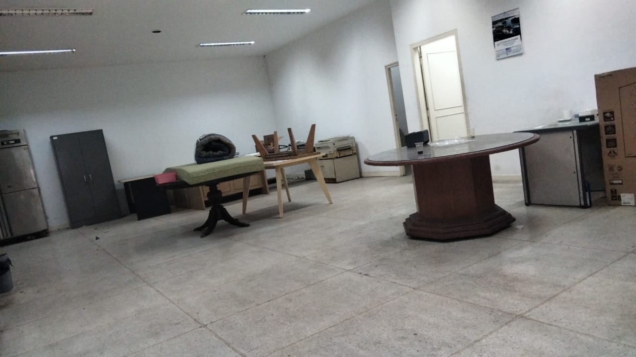 Dijual rumah bentuk kantor/ruko di Tanah Abang