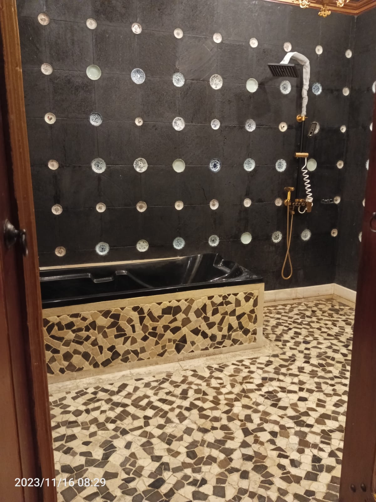 Dijual rumah ethnic Jawa (Baru Renov)  DI Lebak Bulus, Cilandak