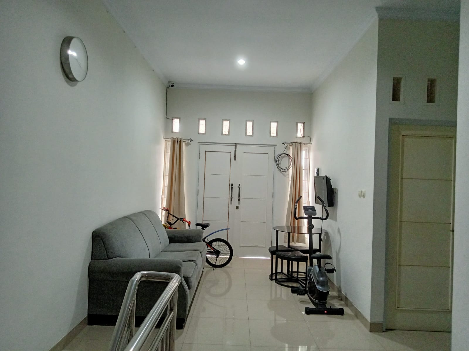 Dijual rumah tusuk sate cantik di Perumahan Permata Pamulang