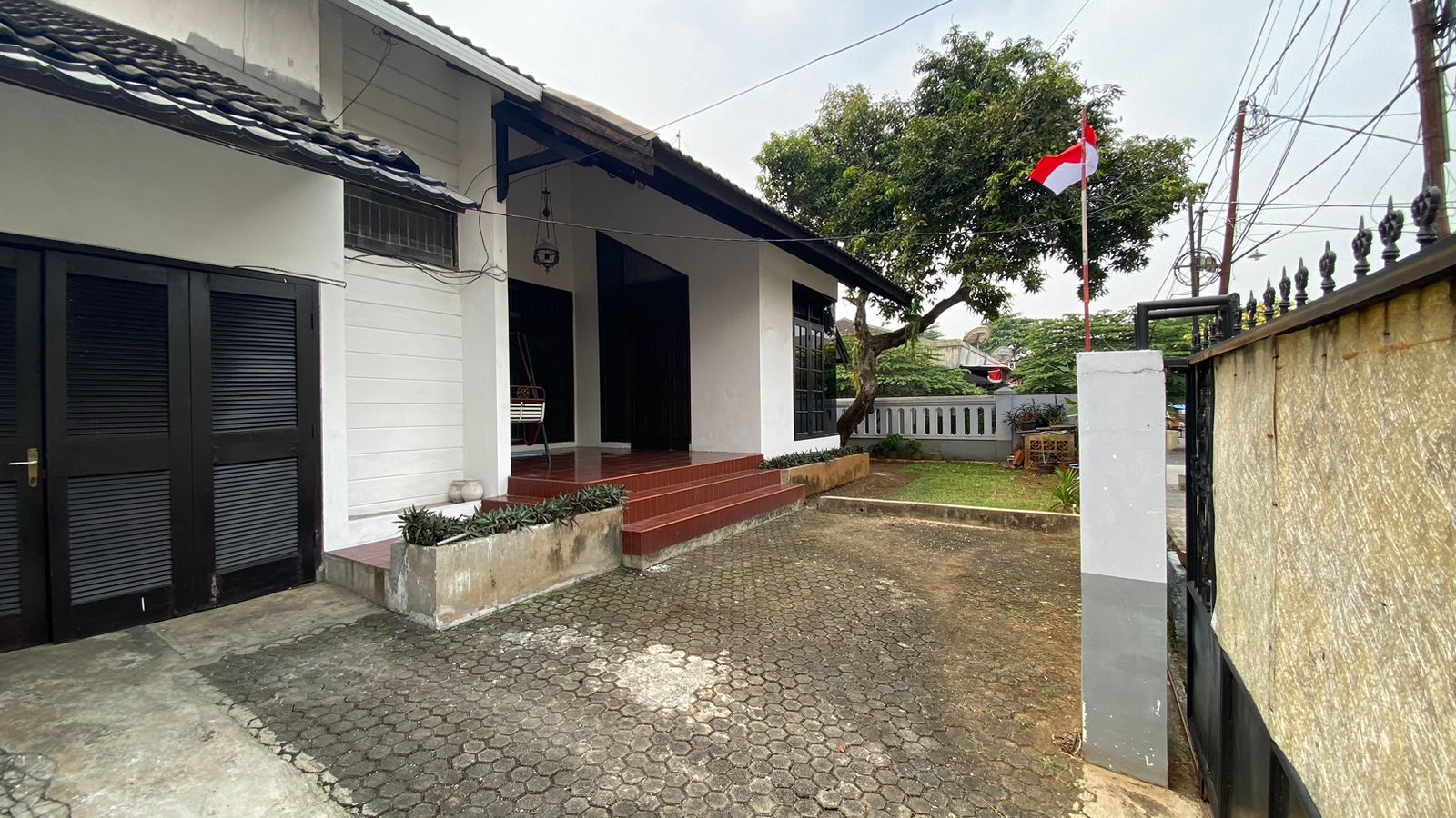 Dijual rumah di komplek mewah di area Cinere Raya,Cinere, Depok