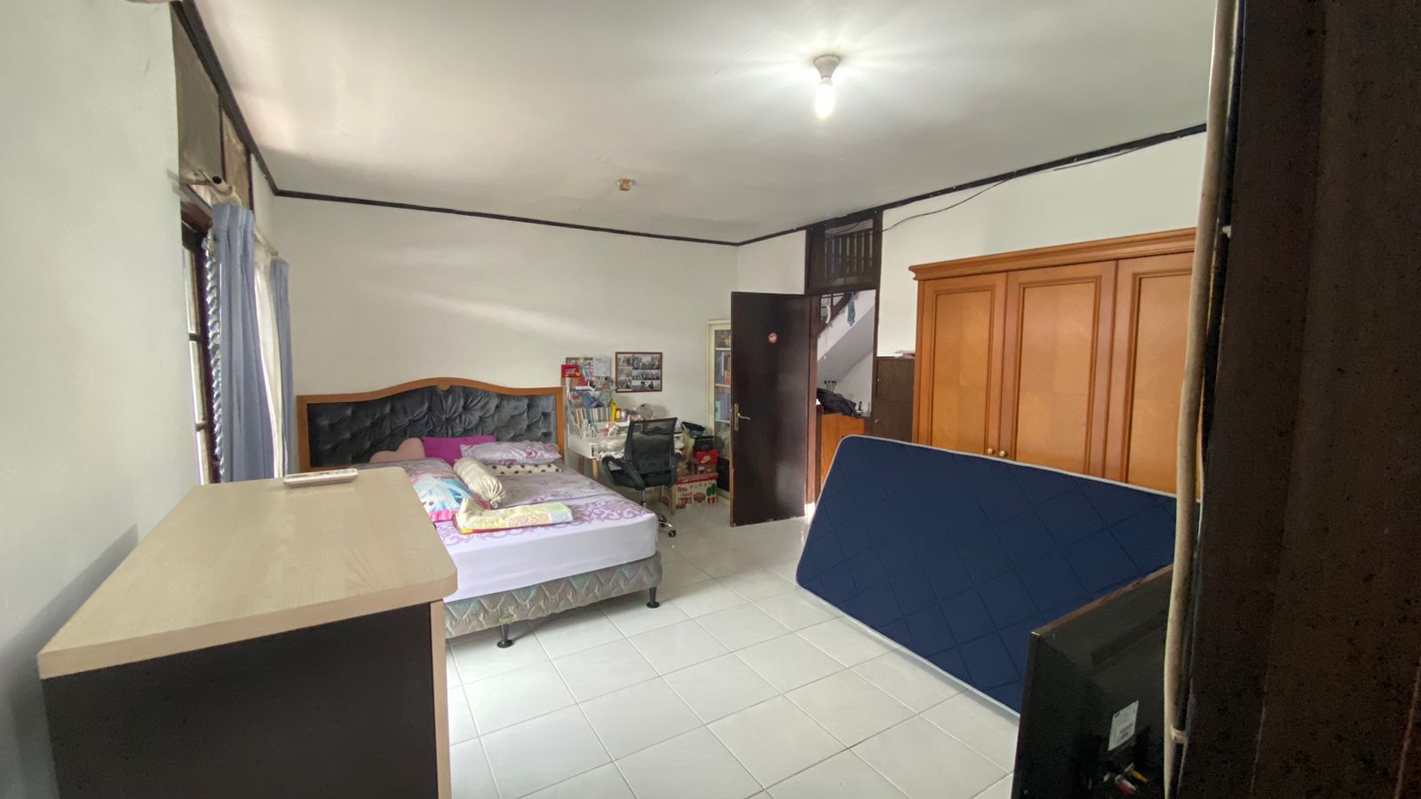 Dijual rumah di komplek mewah di area Cinere Raya,Cinere, Depok