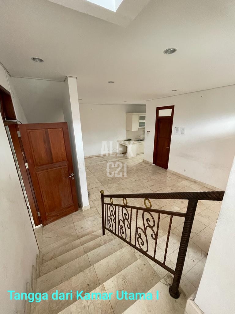 Dijual rumah 2 Lantai di Radio Dalam, Jakarta Selatan
