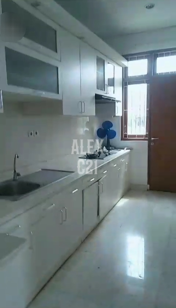 Dijual rumah 2 Lantai di Radio Dalam, Jakarta Selatan