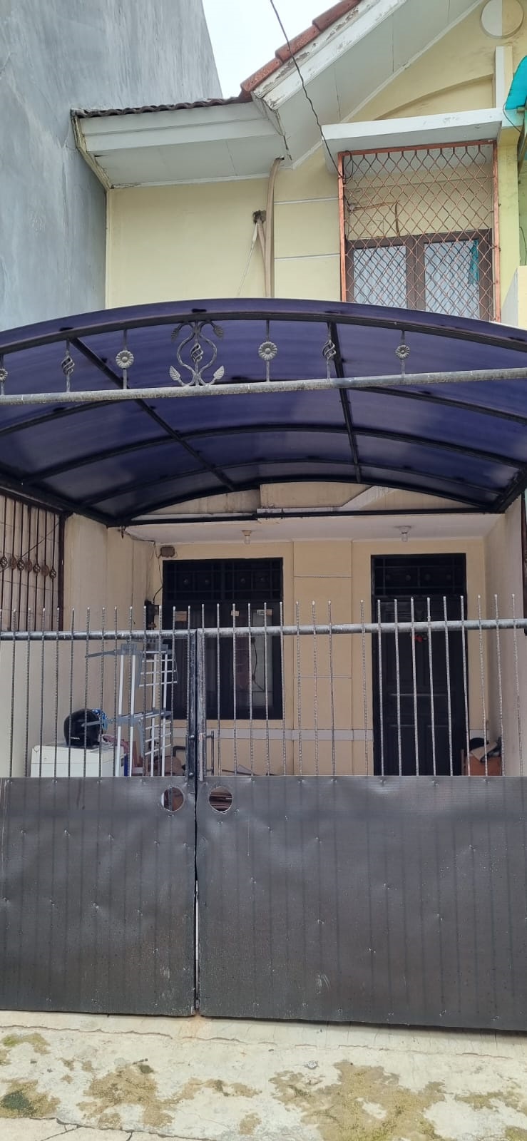 Dijual rumah di Taman Palem Lestari, Cengkareng Barat