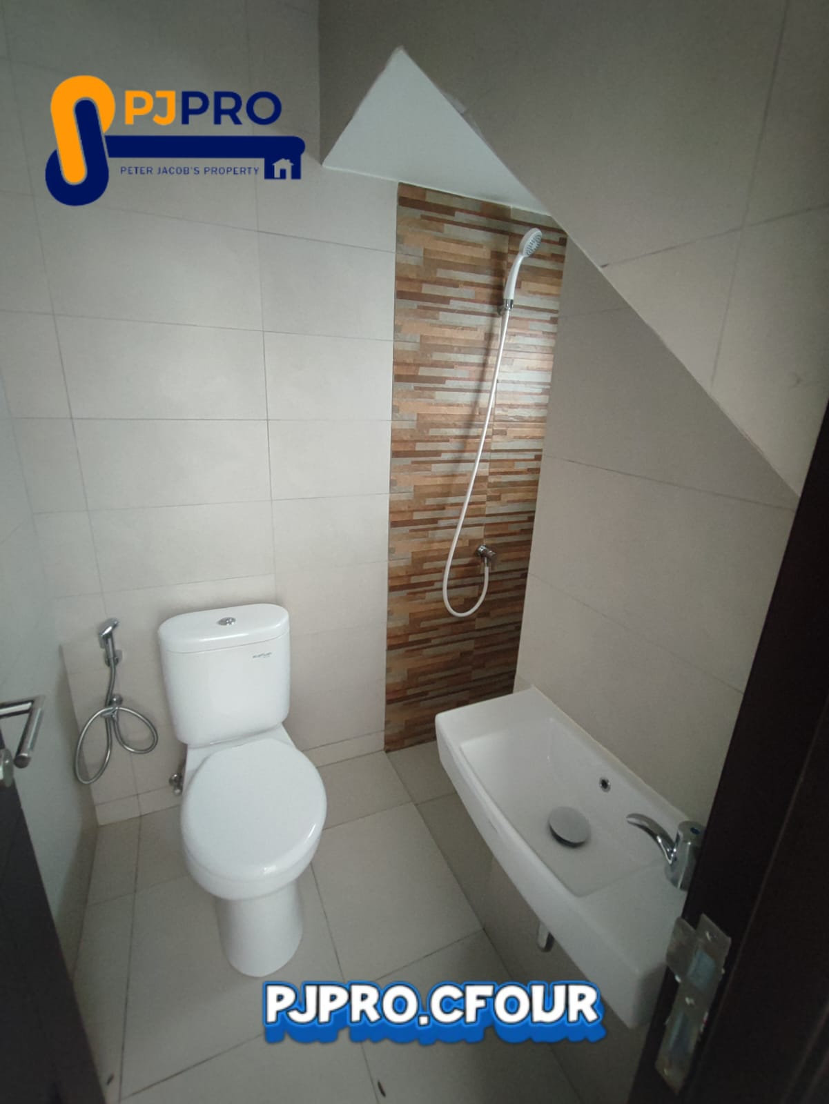 Dijual Rumah Siaphuni di Summarecon Crown Gading Cluster Regia