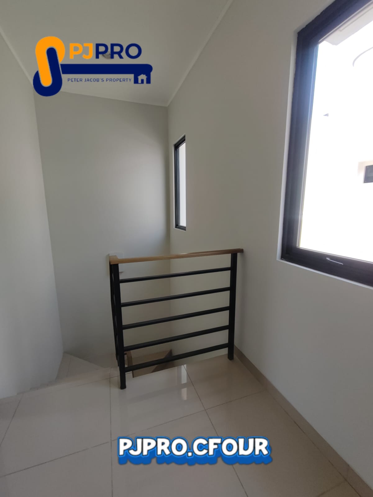 Dijual Rumah Siaphuni di Summarecon Crown Gading Cluster Regia