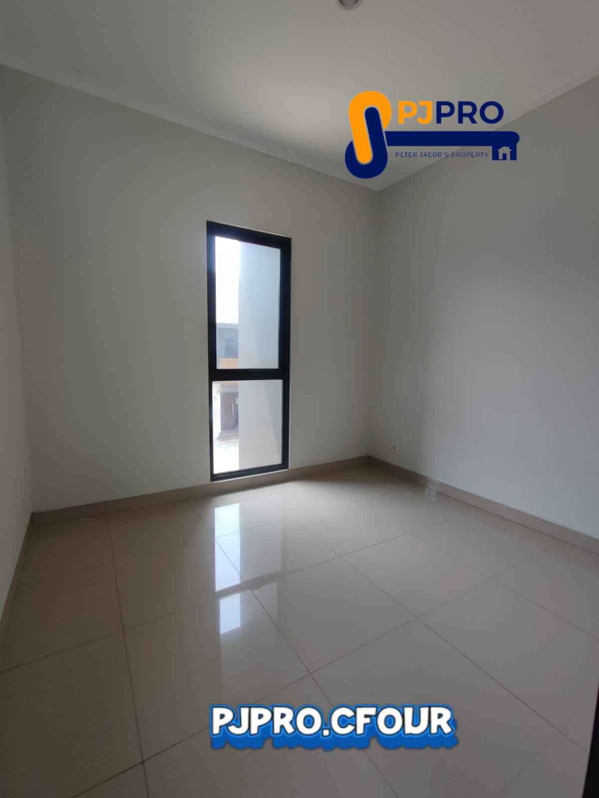 Dijual Rumah Siaphuni di Summarecon Crown Gading Cluster Regia