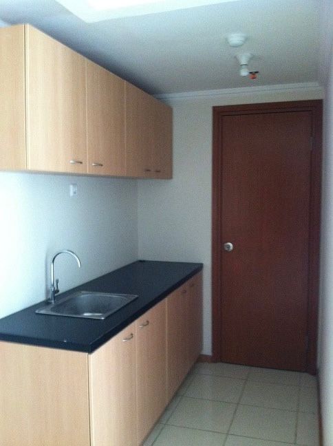 Disewa apartemen Grand Palace Kemayoran semi furnished siaphuni