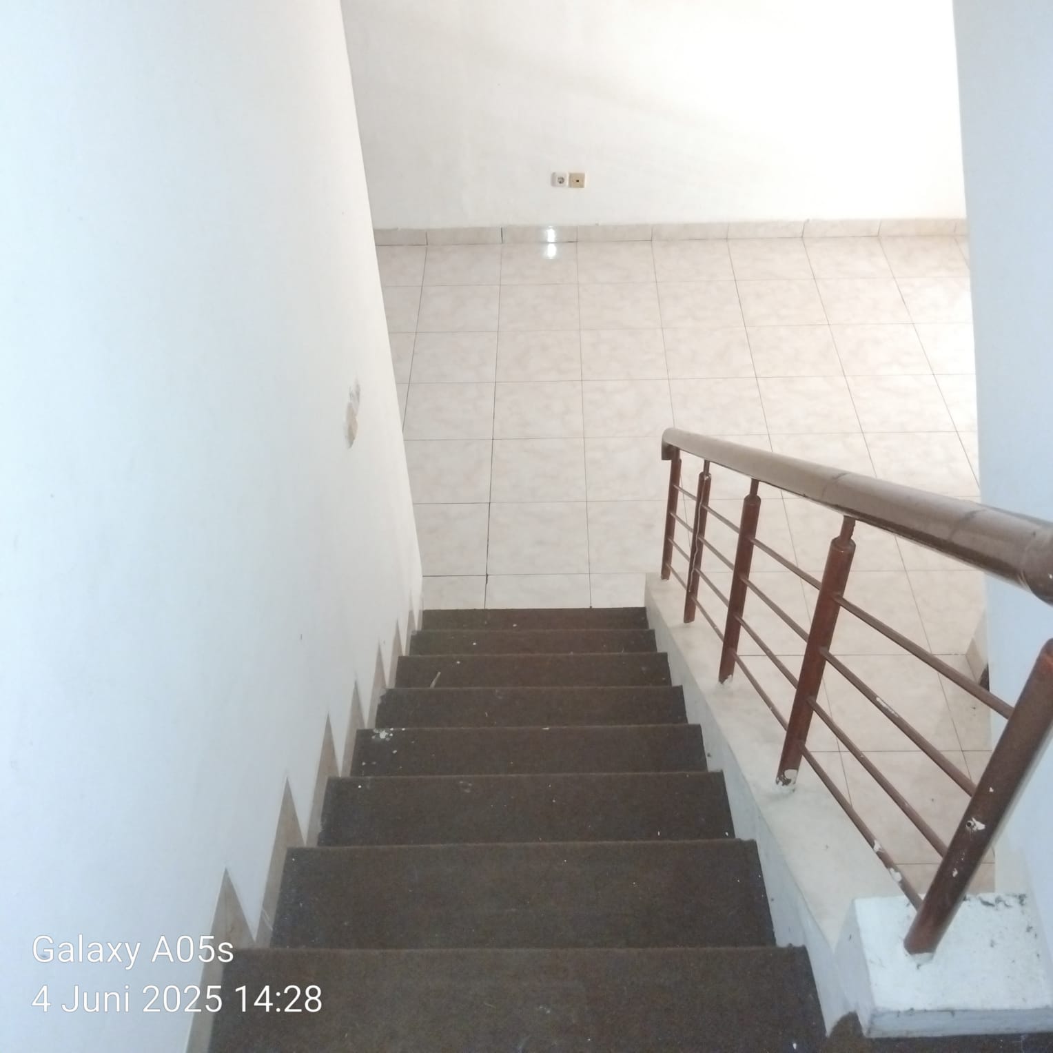 Disewa rumah siaphuni di Harapan Indah Cluster Taman Puspa