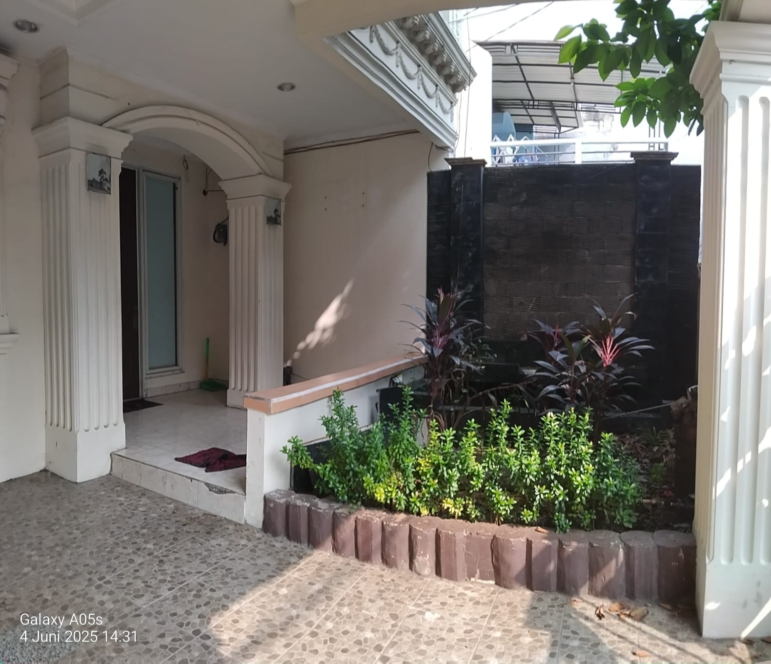 Disewa rumah siaphuni di Harapan Indah Cluster Taman Puspa