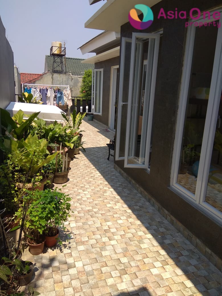 Dijual rumah minimalis asri di Villa Melati Mas Tangerang