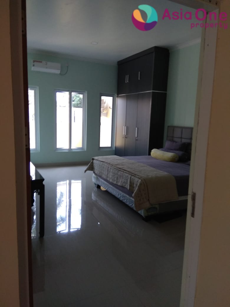 Dijual rumah minimalis asri di Villa Melati Mas Tangerang