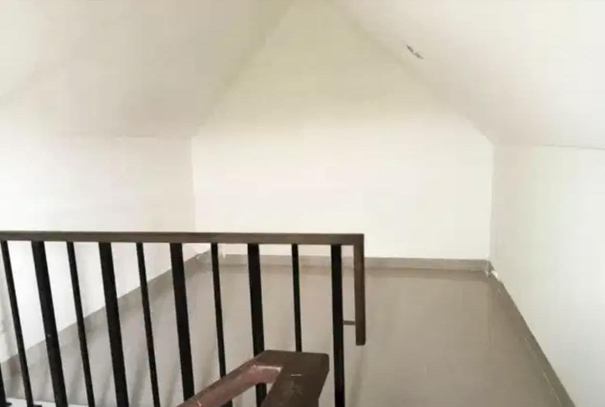 Dijual rumah modern siaphuni di Metland Menteng Cluster Jura