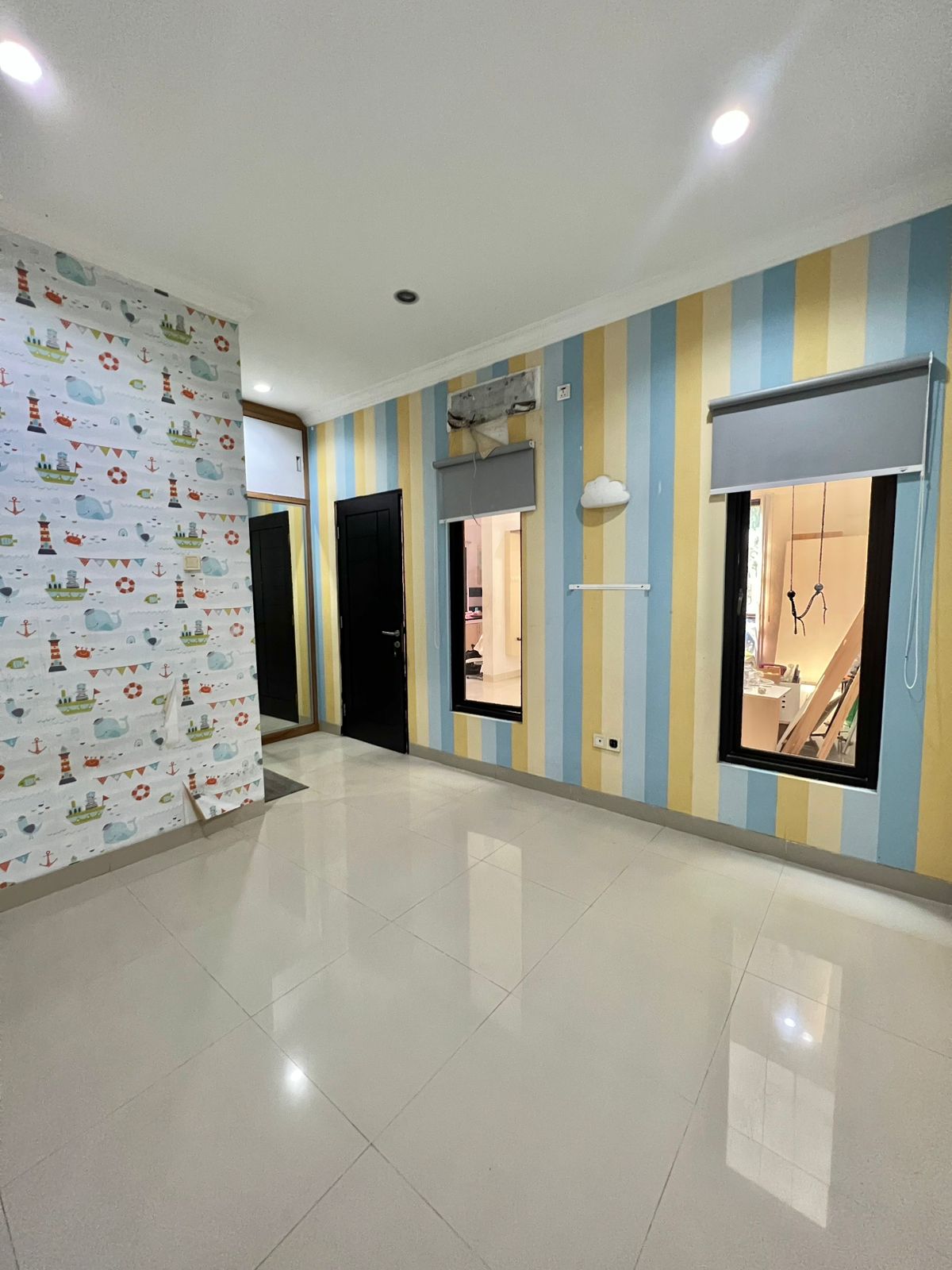 Dijual rumah semi furnished di Cluster Gading Viera