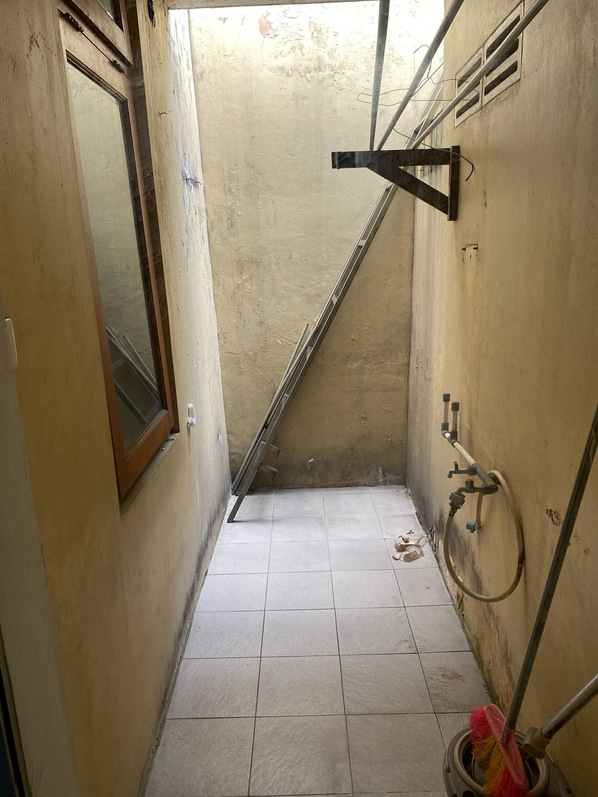 Dijual segera rumah murah bebas banjir di Taman Harapan Baru
