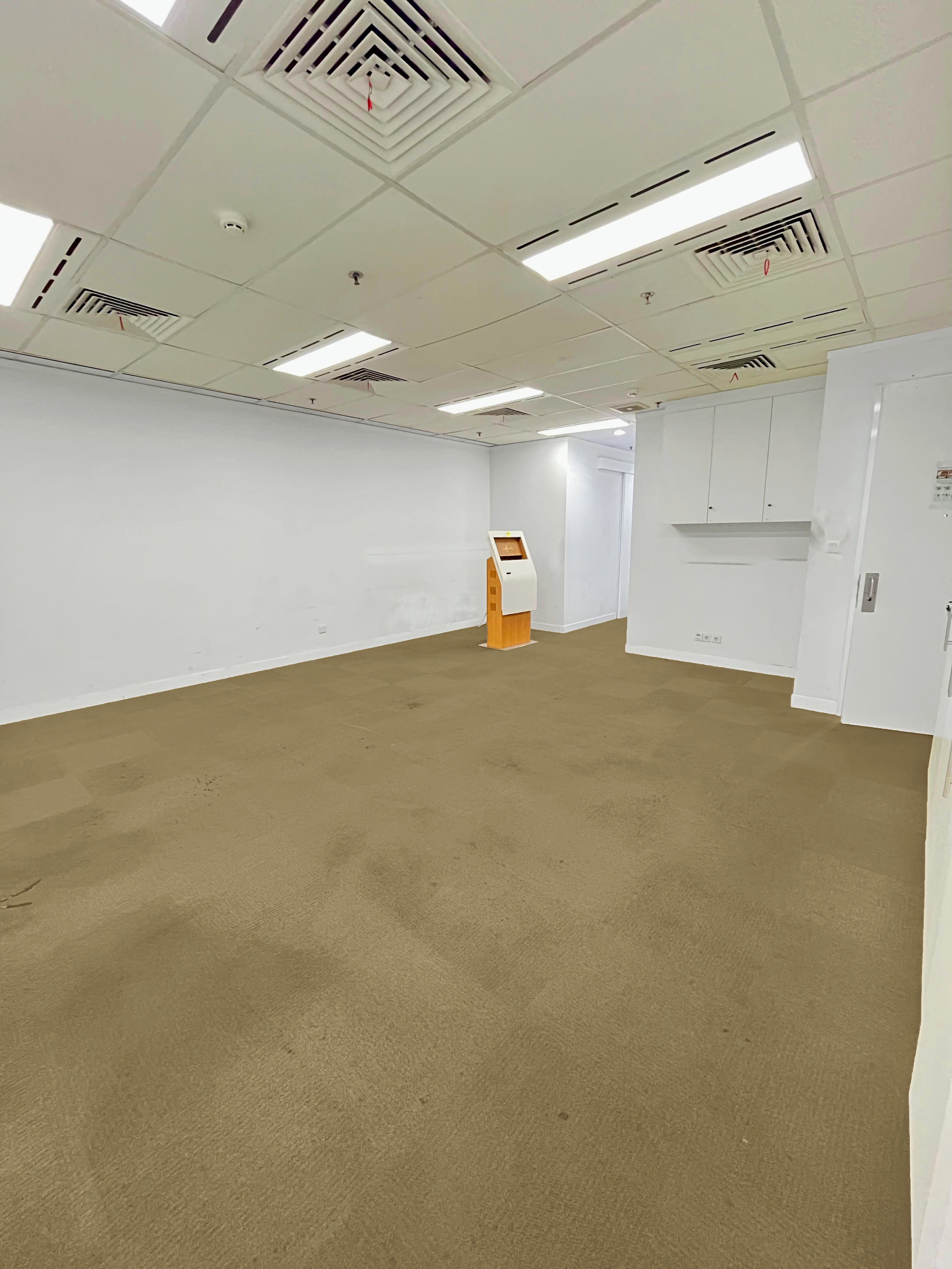 Sewa Ruang Kantor di Surabaya Pusat 178m² dengan Harga Terbaik!