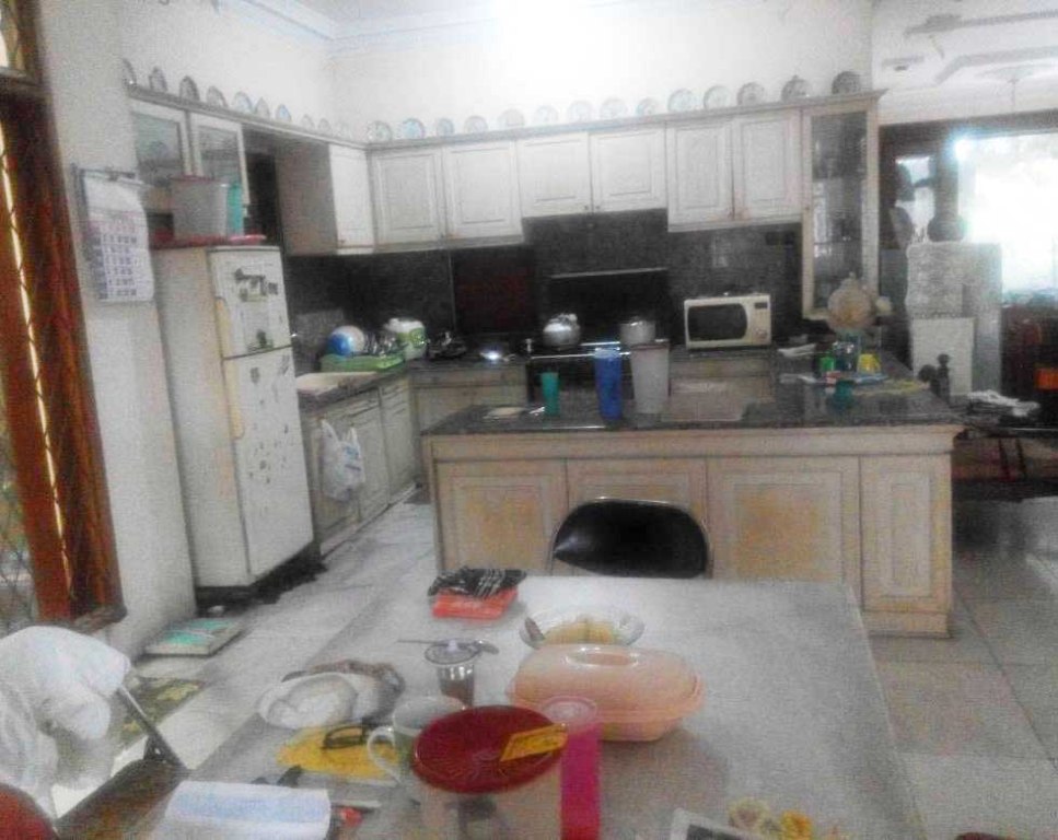 RUMAH DI KRAMAT JATI JAKARTA TIMUR