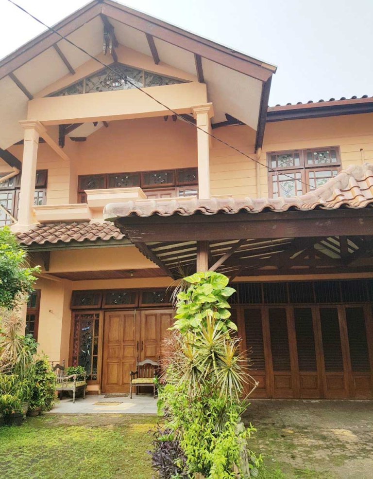 RUMAH DI KRAMAT JATI JAKARTA TIMUR