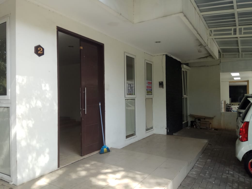 Dijual rumah di komplek Greencourt Boulevard Raya, Kapuk