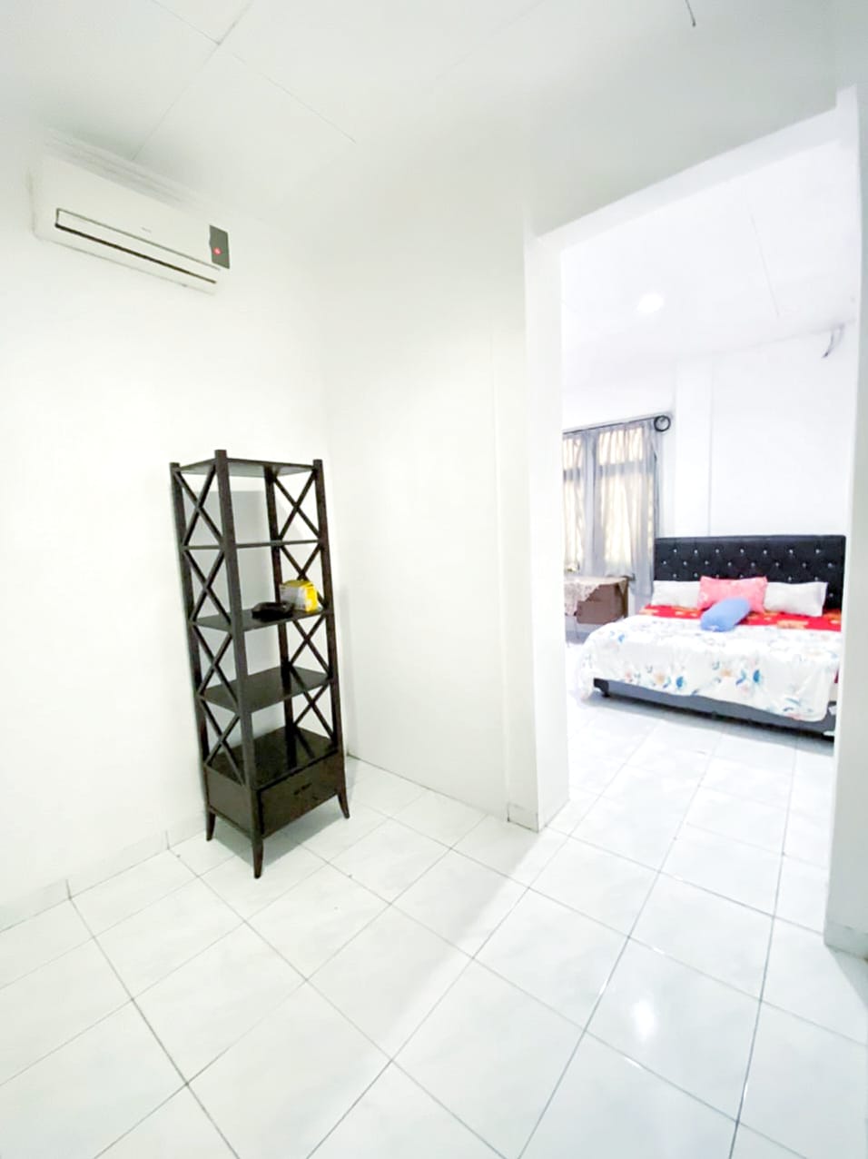 Dijual rumah kost Grogol 31 kamar, Grogol Petamburan, Jakarta