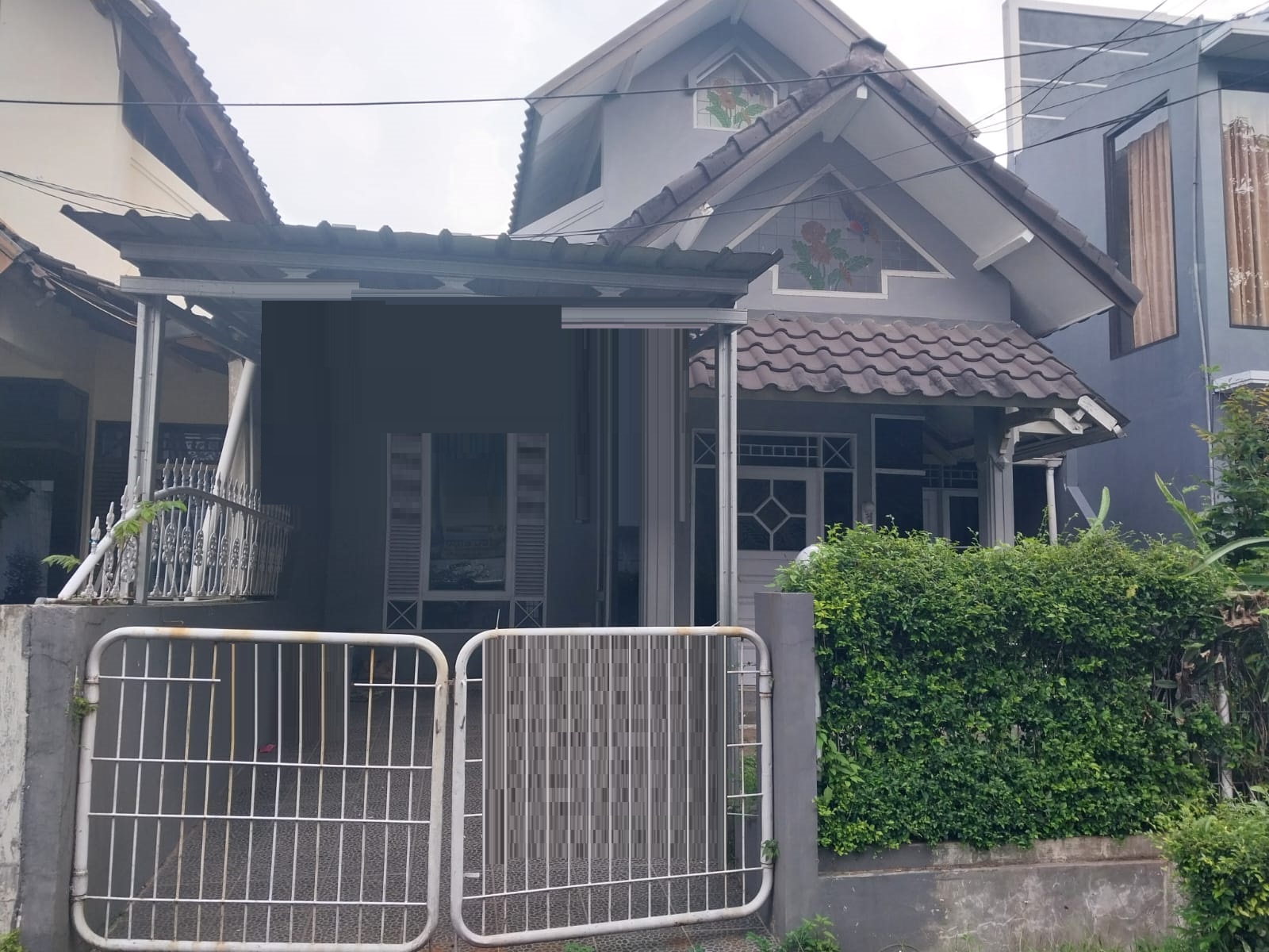 Rumah Asri Harga Bersahabat, strategis! di Gading Regency