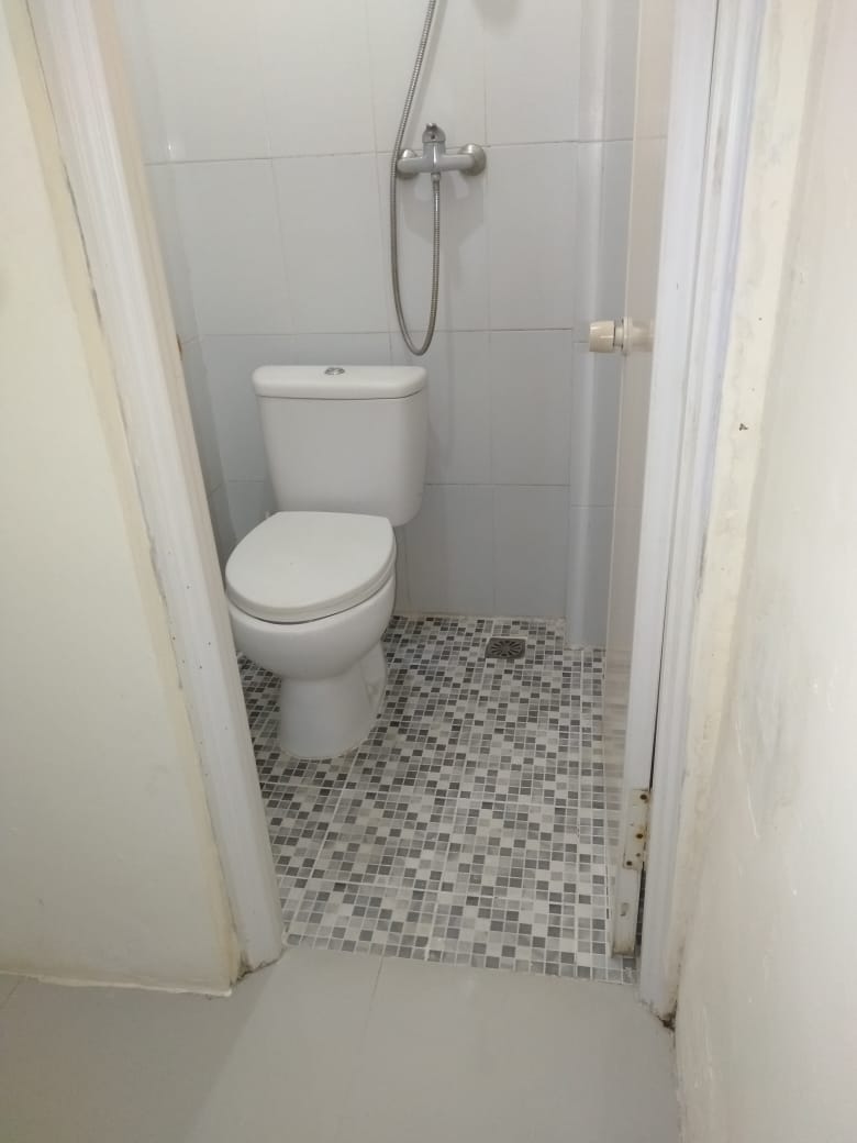 Dijual rumah kost 60 kamar di area Tawakal Tomang, Jakarta Barat
