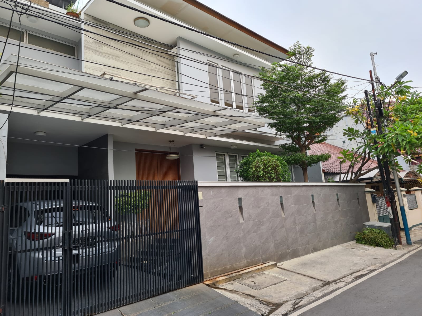 Dijual rumah bagus minimalis di Cempaka Putih Jakarta Pusat