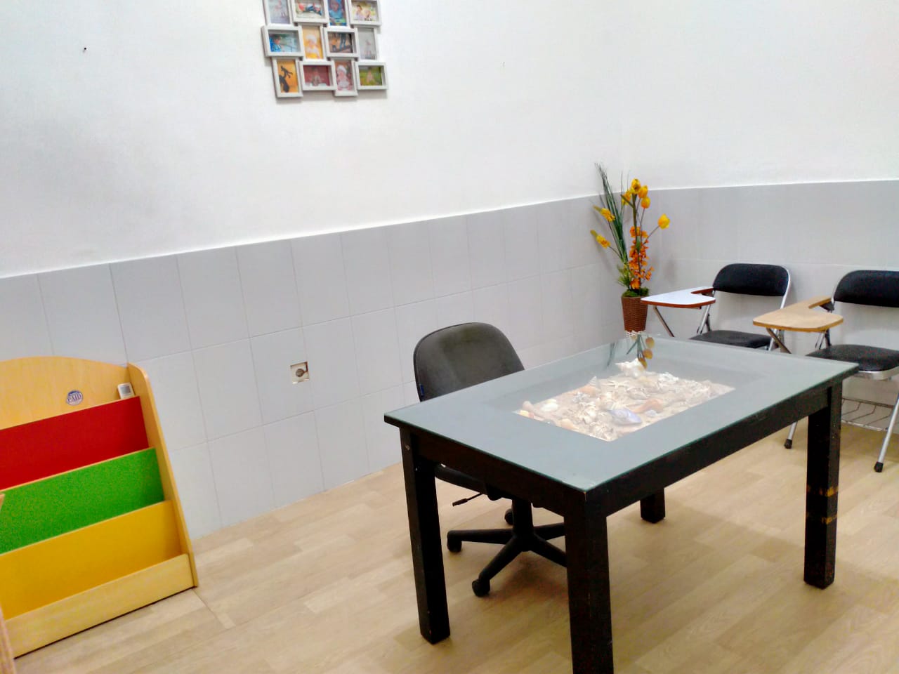 JUAL Perum NIRWANA EKSEKUTIF Rumah bentuk Kantor Surabaya Timur