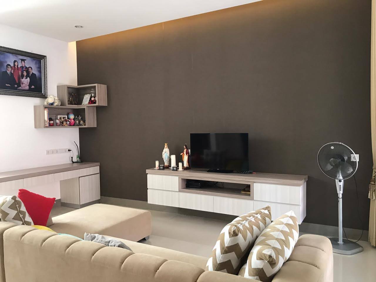 *Disewakan Rumah BUKIT PALMA Citraland Utara , Surabaya Barat*