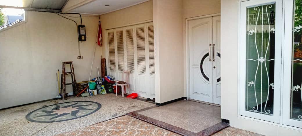 *Jual Rumah 2 Lantai DUKUH KUPANG TIMUR Surabaya*