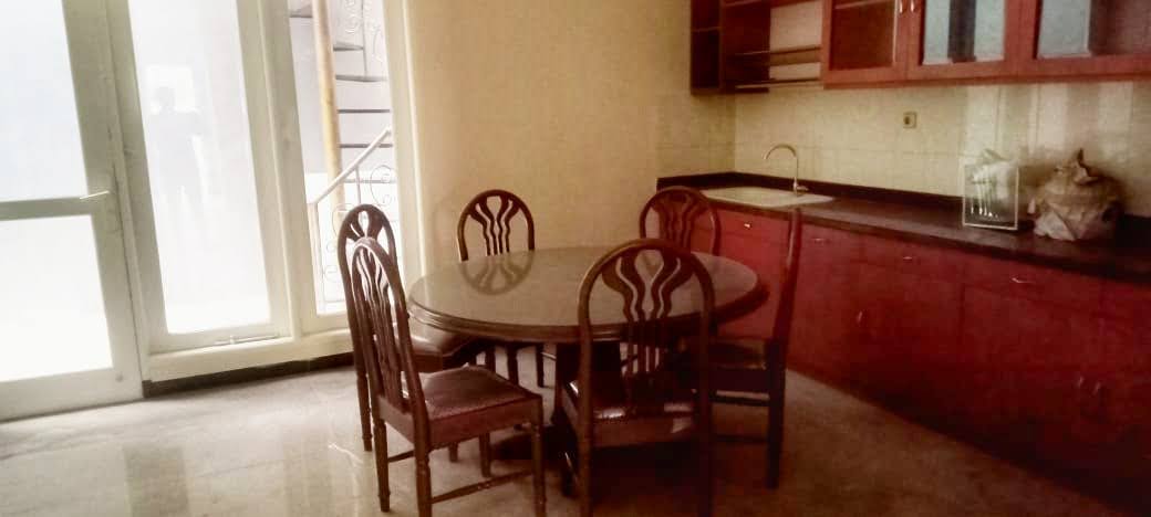 *Jual Rumah 2 Lantai DUKUH KUPANG TIMUR Surabaya*